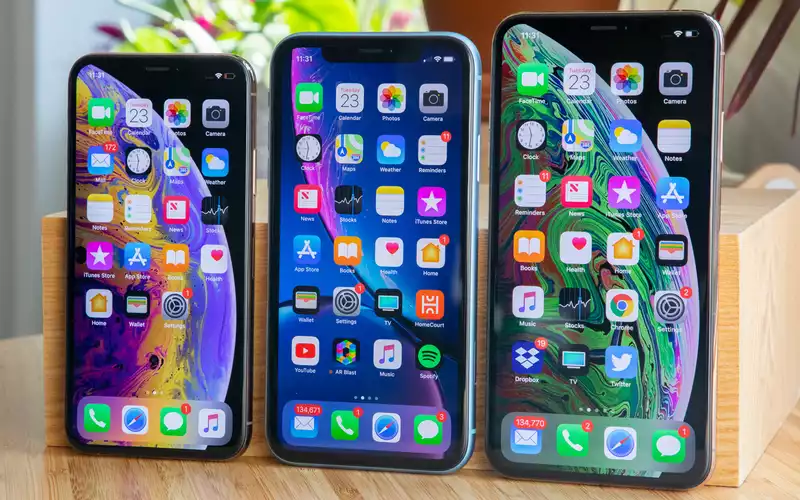 The crazy new iPhone design from Apple is all screens with apps on the front and back