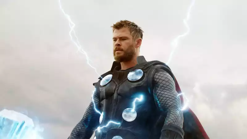 Thor: A leak of love and lightning reveals Jane Foster and Thor's new looks