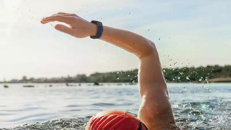 Is Fitbit waterproof? Water Resistance for all Fitbit models