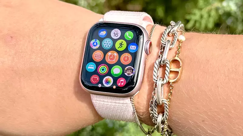 I wear my Apple Watch every day, and the watchOS app is an essential 9 for me