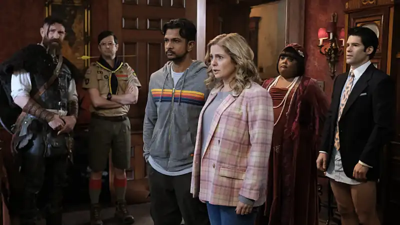 How to Watch "Ghost" Season 3 Online - Watch the US Situation Comedy from Anywhere